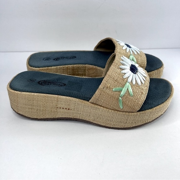 Vintage Straw Flower Slides, Embroidered Daisies, Y2K platform Sandals 8.5 - Picture 1 of 9